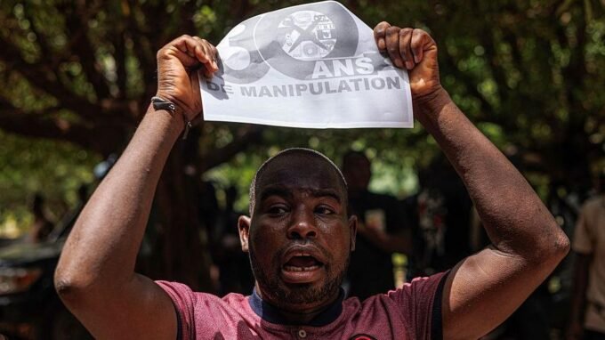 Mali junta dissolves all political parties